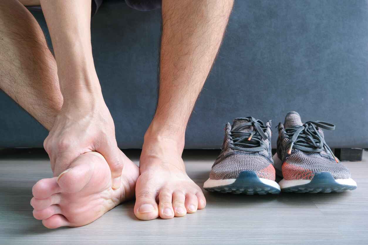 Itchy Feet Causes, Conditions, And Treatments